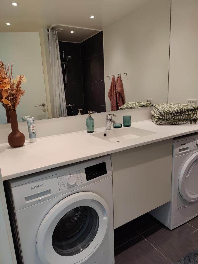 Beautiful Apartment In Hip Area Close To The Beach * København